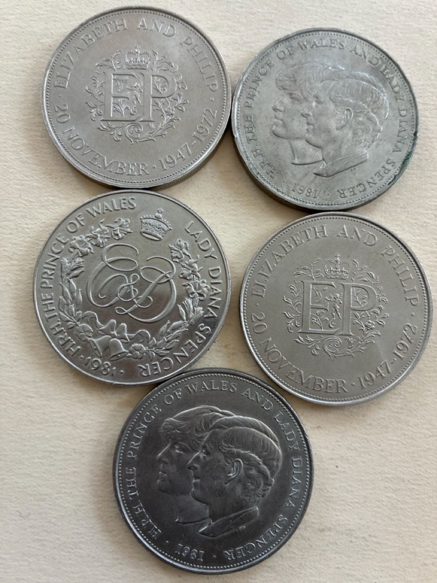 Tutti le monete: British commemorative coins  – Usato da Hittnau venduto da PfiHi01