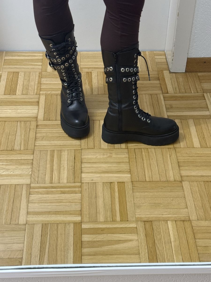 Damenschuhe: Stiefel, Gr 37 – Gebraucht aus Gossau SG von cuk_fyc6 5