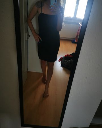 Schwarzes Sommerkleid von Even&Odd - Grösse M - Top!