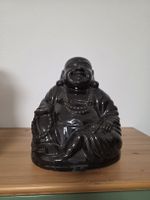 Schwarze Buddha-Statue