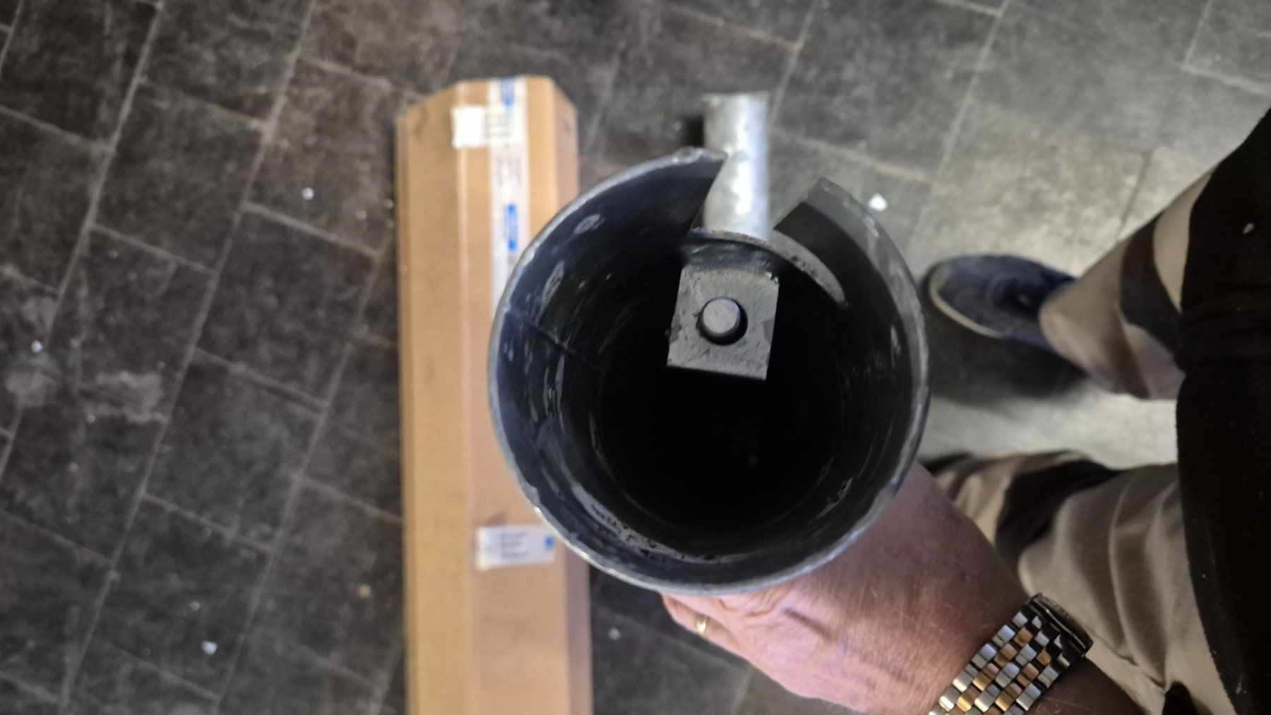 Altro in Decorazioni & Accessori: Velopa Absperrpfosten massive Metall, OVP, Ungebraucht – Nuovo e nell'imballaggio originale da Wangen SZ venduto da Dnepr2 5