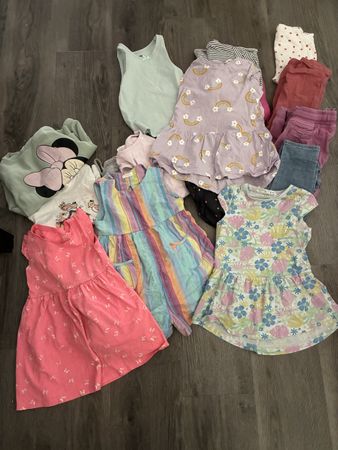 Kleiderpaket Mädchen Grösse 98, 18-teilig