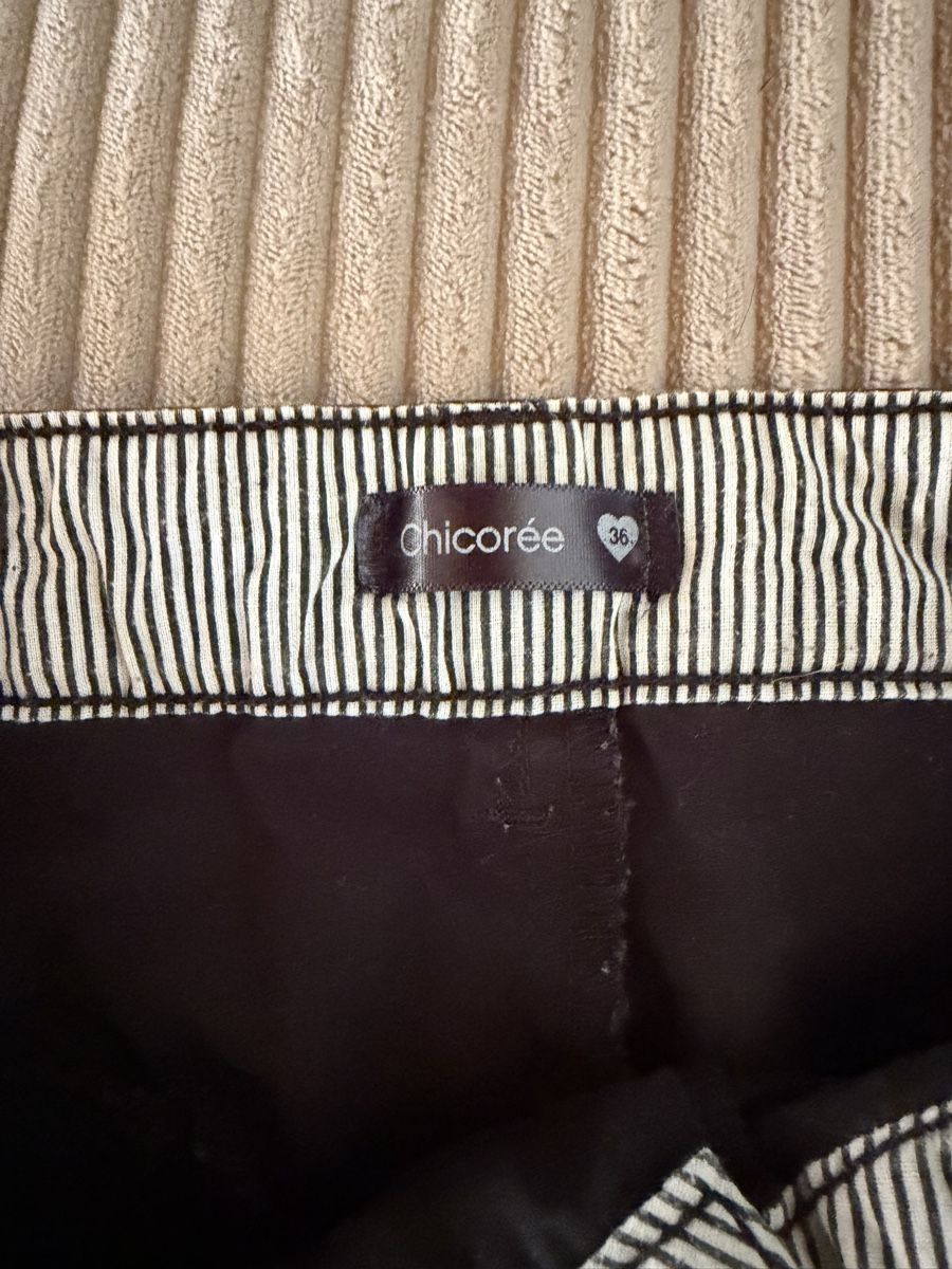 Pantaloni: neuwertige Shorts Grösse 36 – Nuovo (secondo la descrizione) da Recherswil venduto da luca_v 1