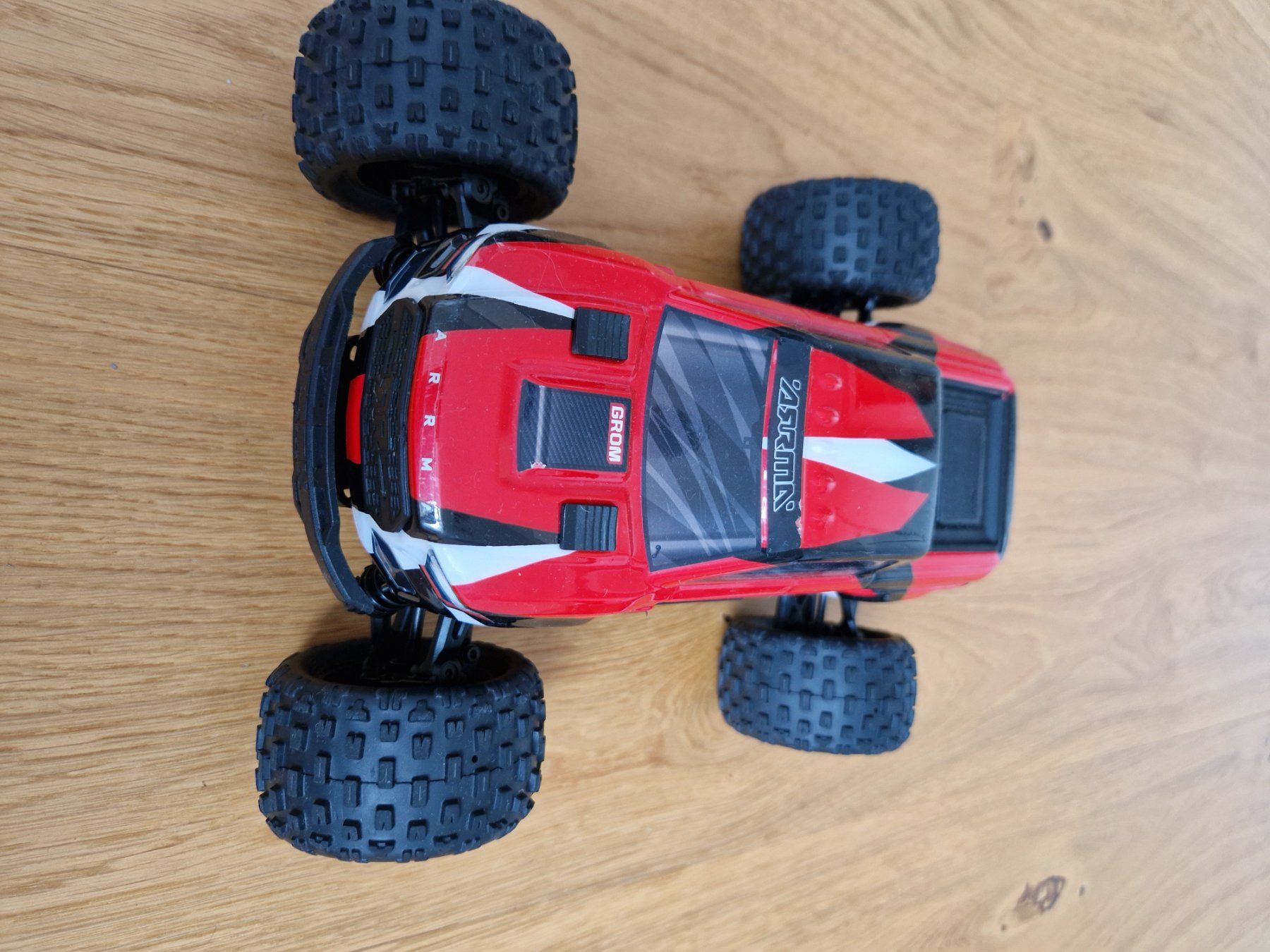 Arrma RC Kits de montage: Arrma Granite Grom – Neuf avec emballage d'origine à Vessy par jea_d77v