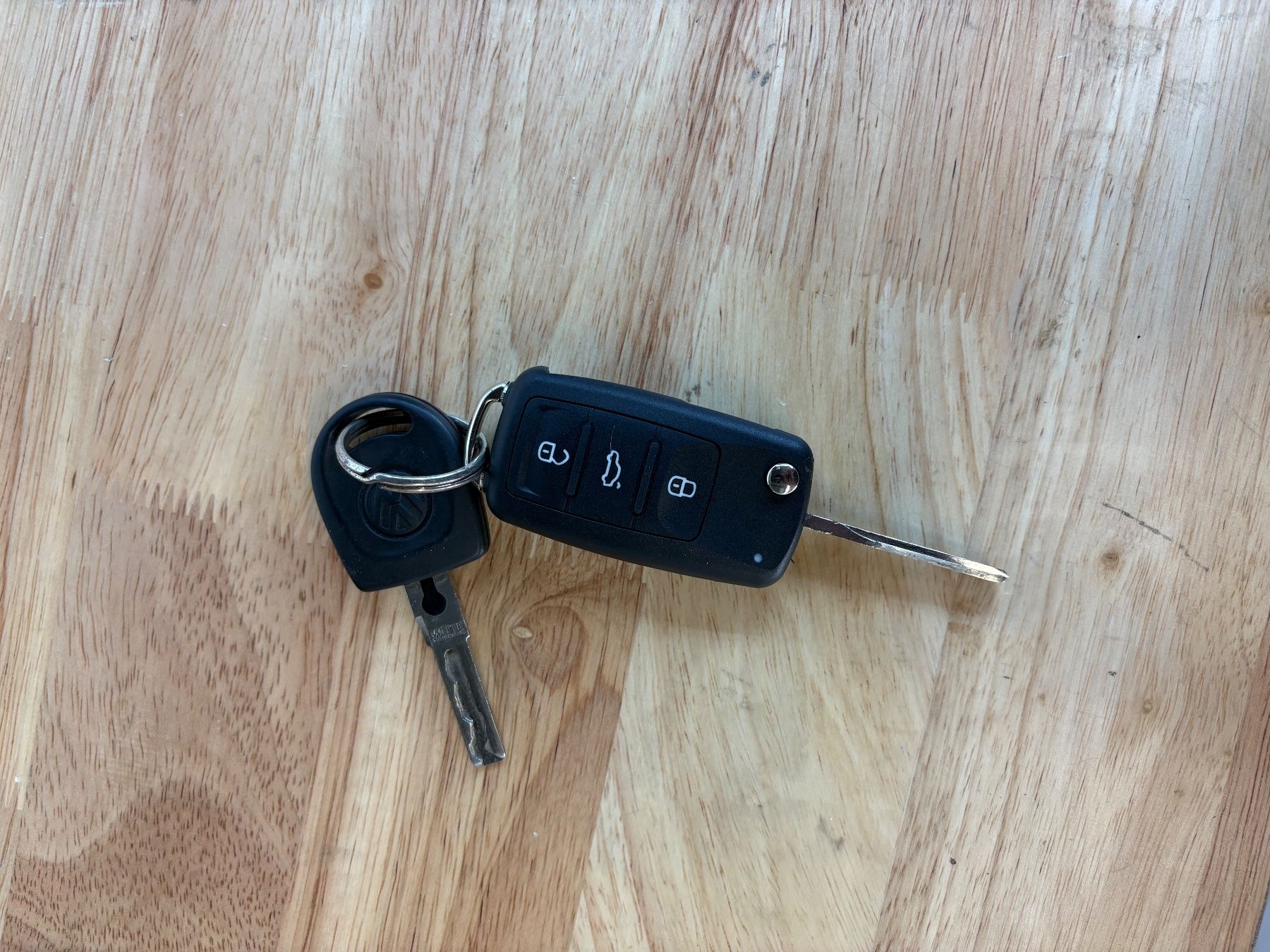 VW Automobili: VW T5 frisch ab MFK – Usato da Huttwil venduto da Matu123 7