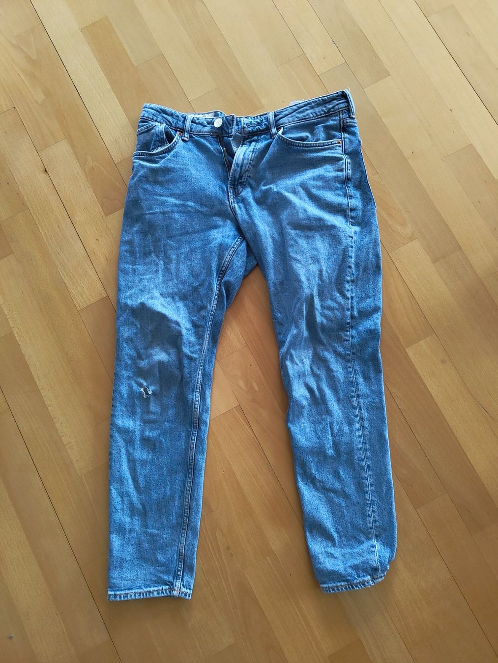 Jeans: H&M Jeans, Regular Tapered, Grösse 32/32, – Usato da Bütschwil venduto da dav_x6st 1
