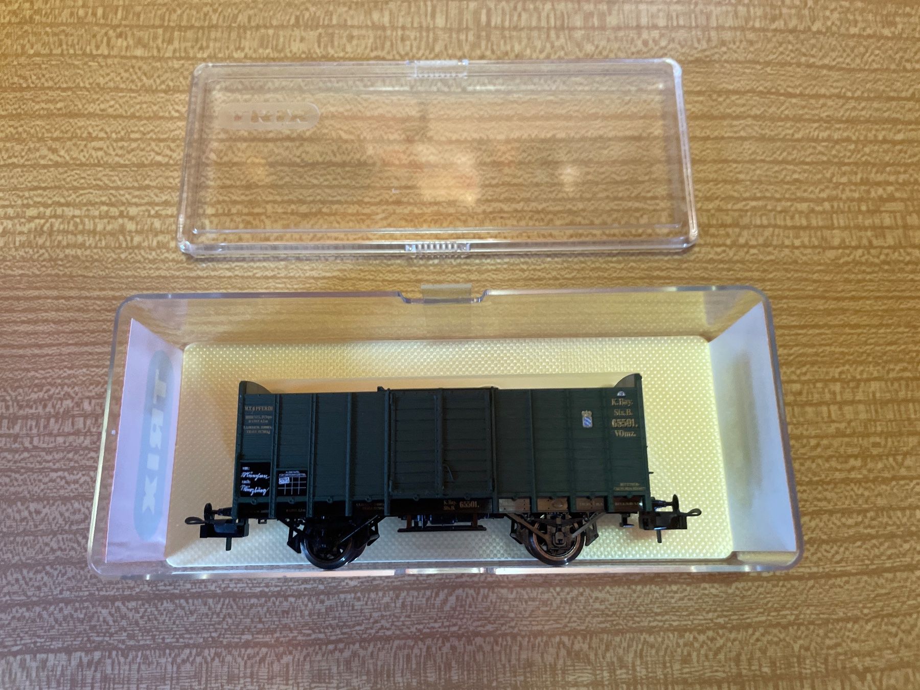 Trix Modellini di ferrovie: Trix Express H0 53340300 Güterwagen – Usato da Suhr venduto da Daneli7 4