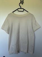 Hellgelbes Shirt