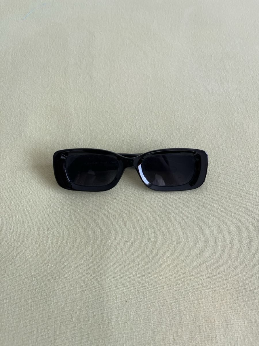 Brillen & Gläser: Lunettes de soleil noires – Neu (gemäss Beschreibung) aus Genève von giulia_almnn