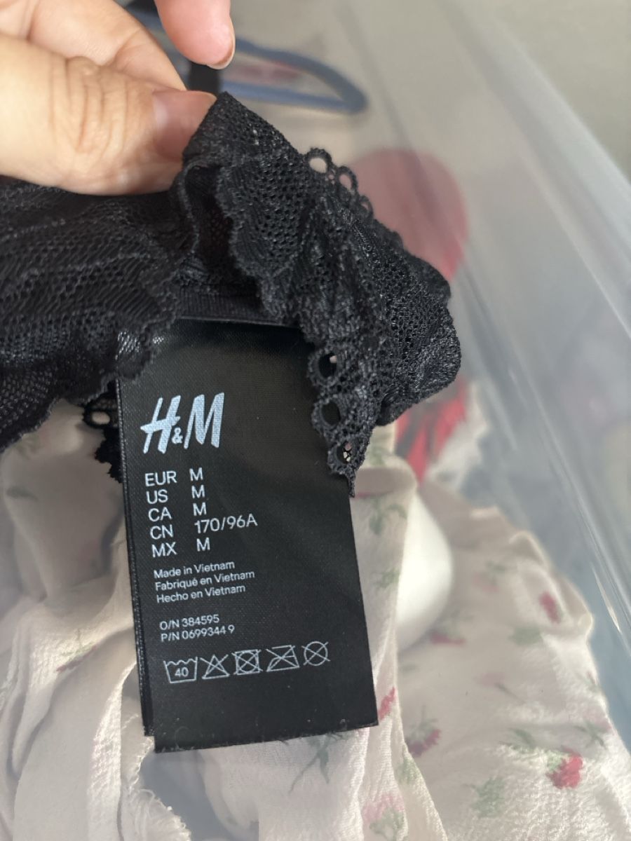 H&M Altra biancheria intima: Bh Gr M – Usato da Grafenried venduto da hollywoodprincess 4