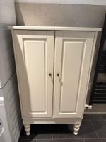 Kleiner IKEA Schrank-Kommode weiss