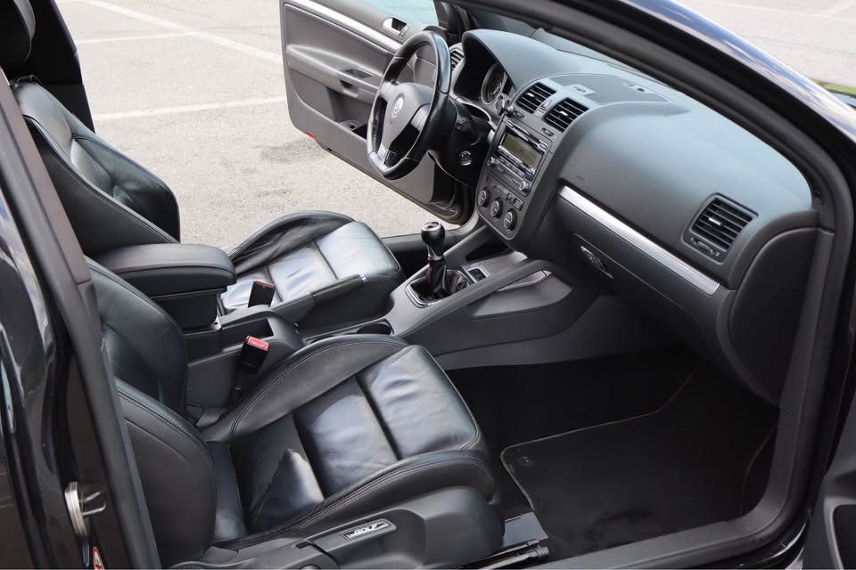 VW Automobili: VW Golf 5 R32 – Usato da Monthey venduto da guigui187 1
