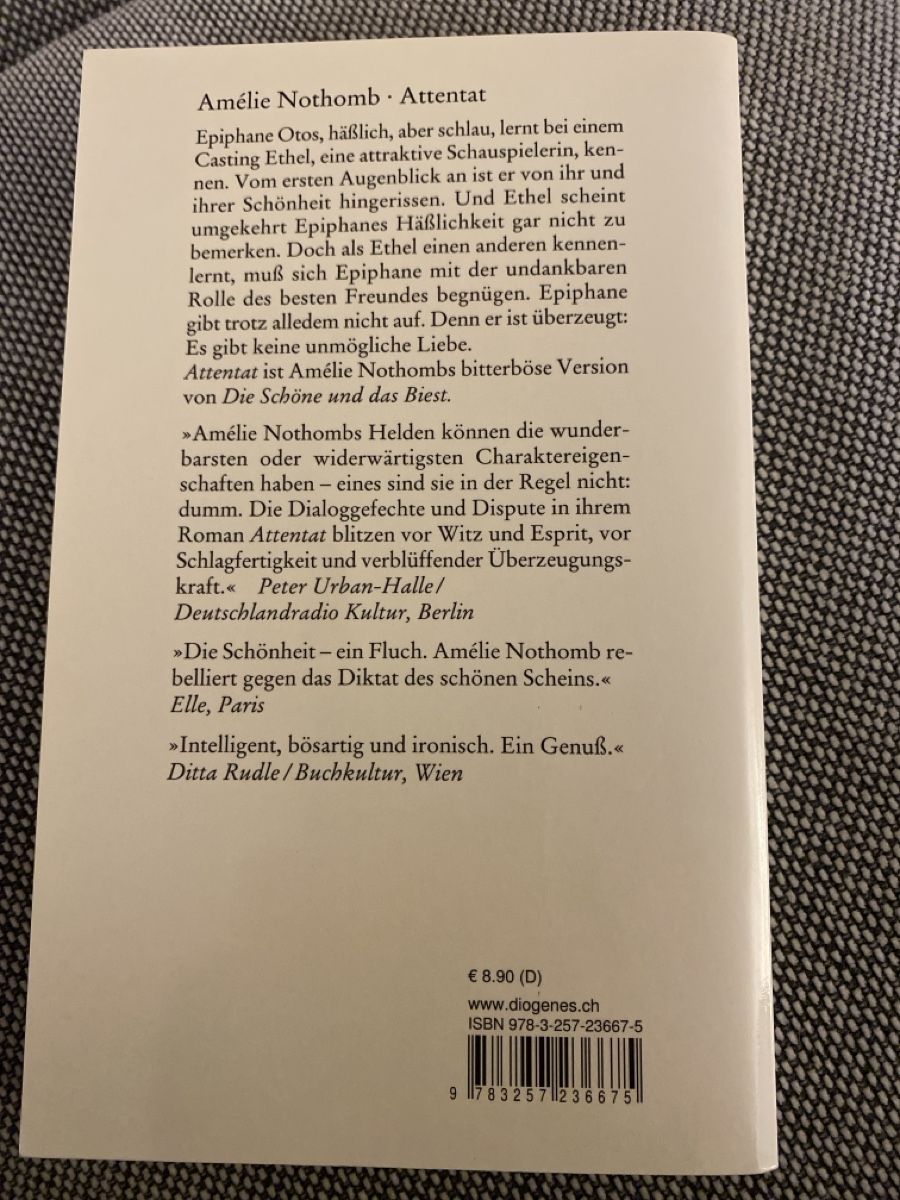 Libri: Amélie Nothomb - Attentat - Diogenes – Usato da Schmerikon venduto da tam_k9vb 1