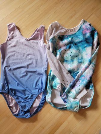 Lot de 2 justaucorps de gymnastique - Taille 152 / 12 ans