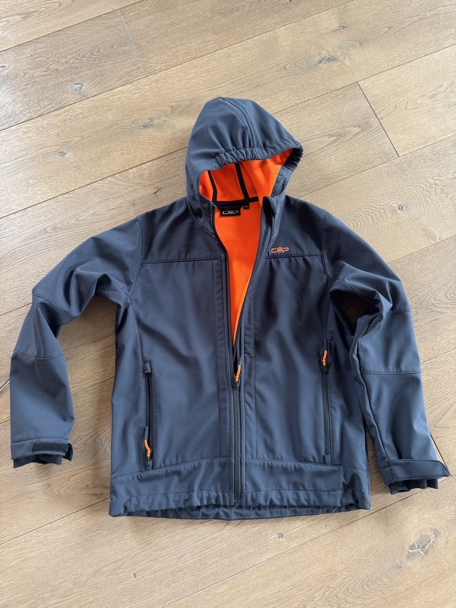 Vestes: Softshell, super Zustand – D'occasion à Diessenhofen par sype