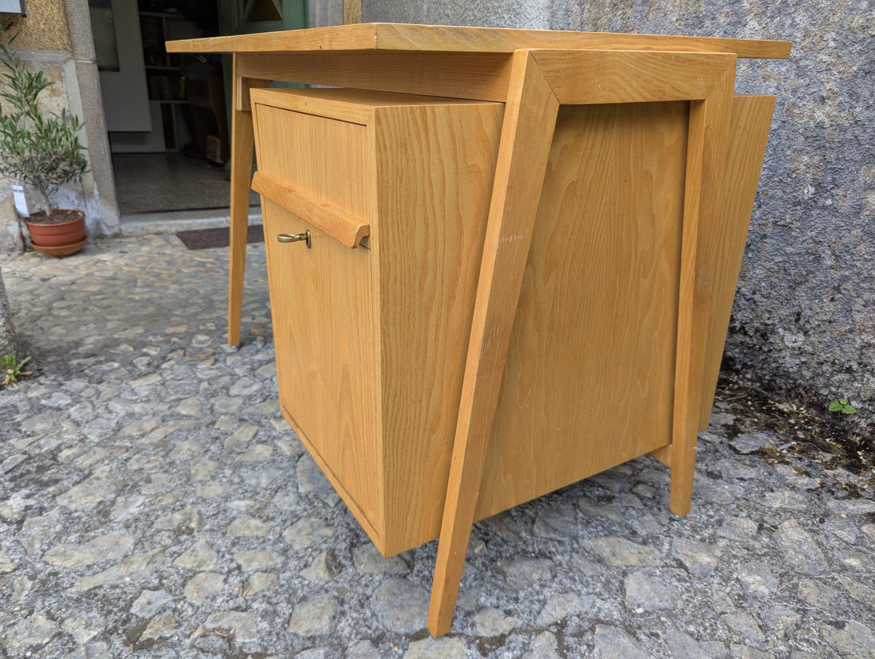Schreibtische: Bürotisch – Gebraucht aus Biel/Bienne von Softef 5
