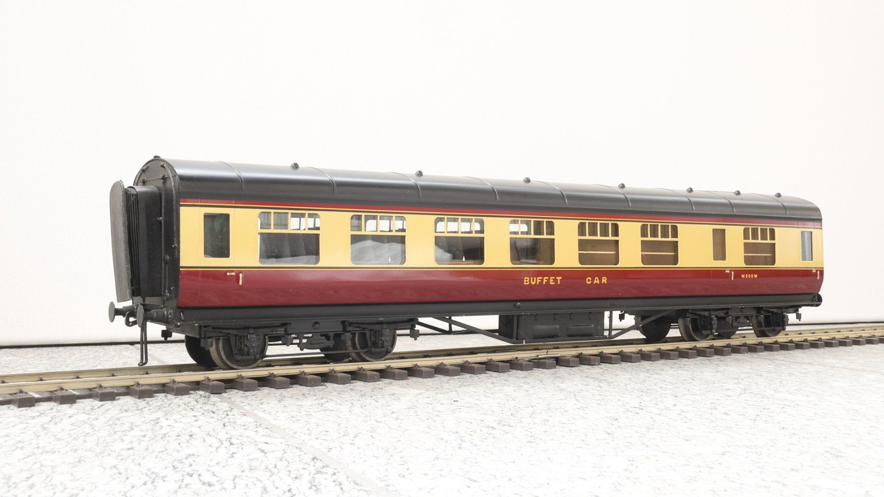 Modelleisenbahnen: Exley - 0 - British Railway Buffet Wagen – Gebraucht aus Hergiswil NW von E646.060 1