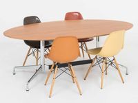 Charles & Ray Eames Segmented Table 200x105 cm von Vitra