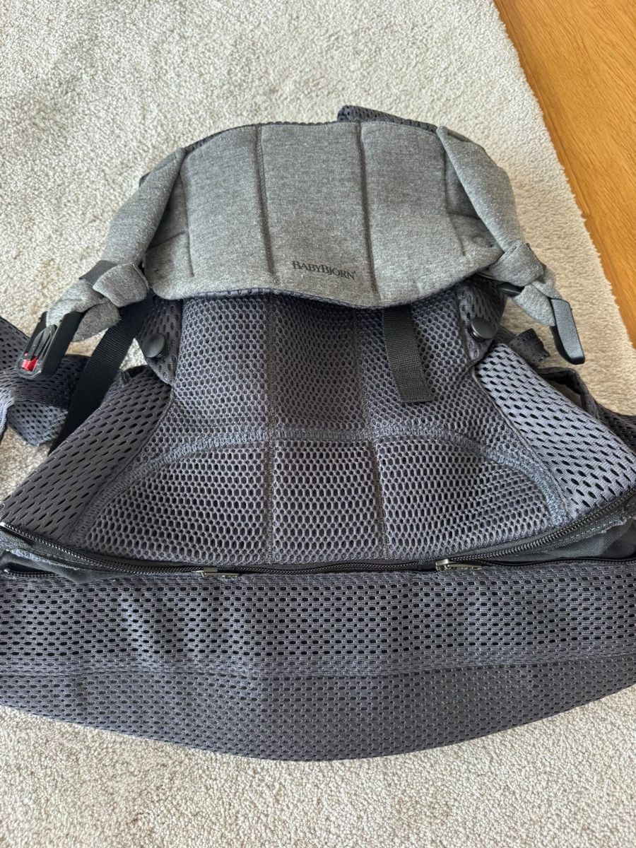 Babybjörn Porte-bébés ventraux & dorsaux: Babytrage Harmony 3D Mesh – D'occasion à Thalwil par joh_ptsn 3