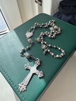 Elegante Silberne Rosenkranz-Kette mit Kreuz Anhänger Vintag