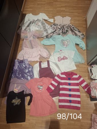Mädchen Kleiderpaket gr. 98/104