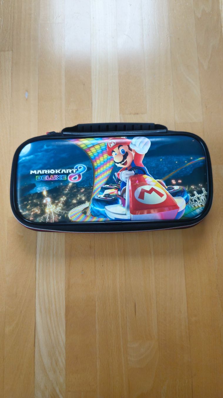 Nintendo Console: Nintendo Switch mit Zubehör – Usato da Grossdietwil venduto da resu67 4