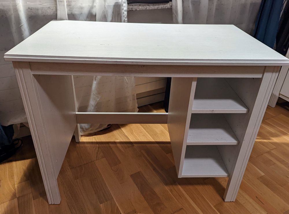 Ikea Brusali Schreibtisch