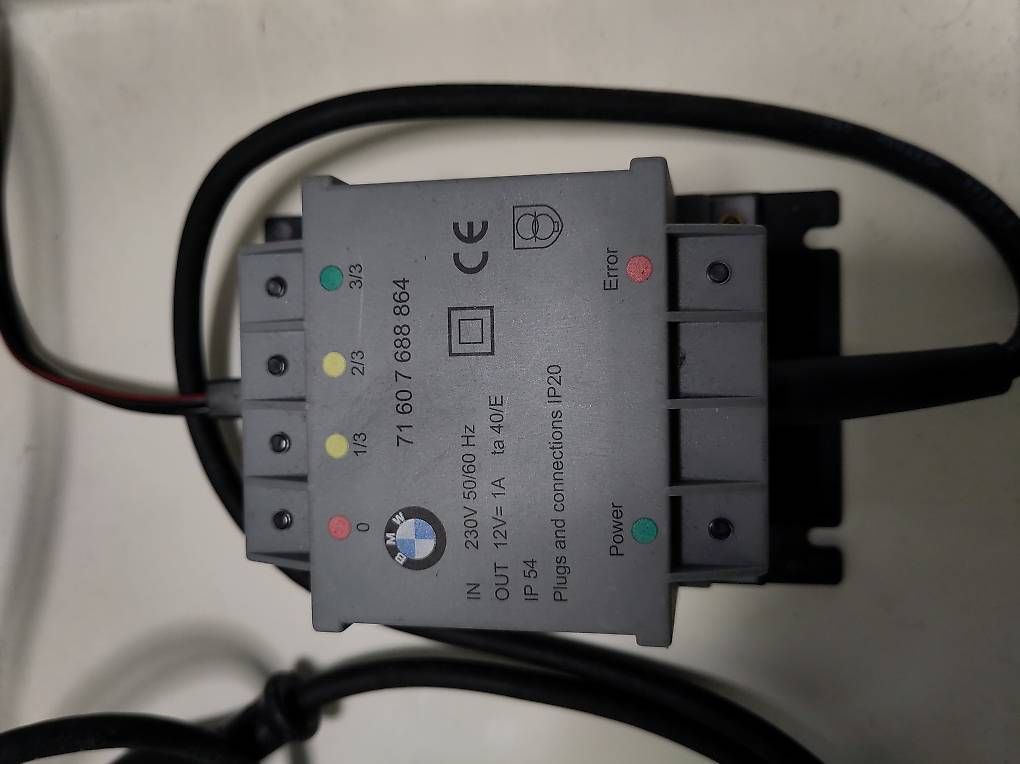 Batterieladegeräte: Batterieladegerät original BMW – Gebraucht aus Zürich von Rabejos