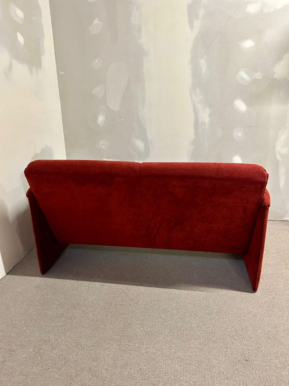 Divani: Leolux Bora Bora Sofa 2 Sitzer Alcantara rot – Usato da Rickenbach ZH venduto da Insider-Boerse 8