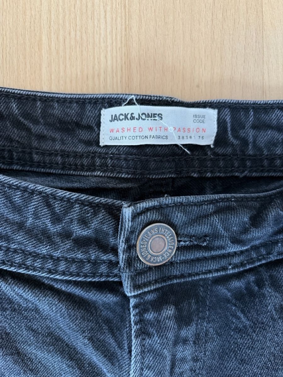 Jack & Jones Jeans: Jack & Jones Jeans schwarz – Gebraucht aus Zürich von Vittelo 4