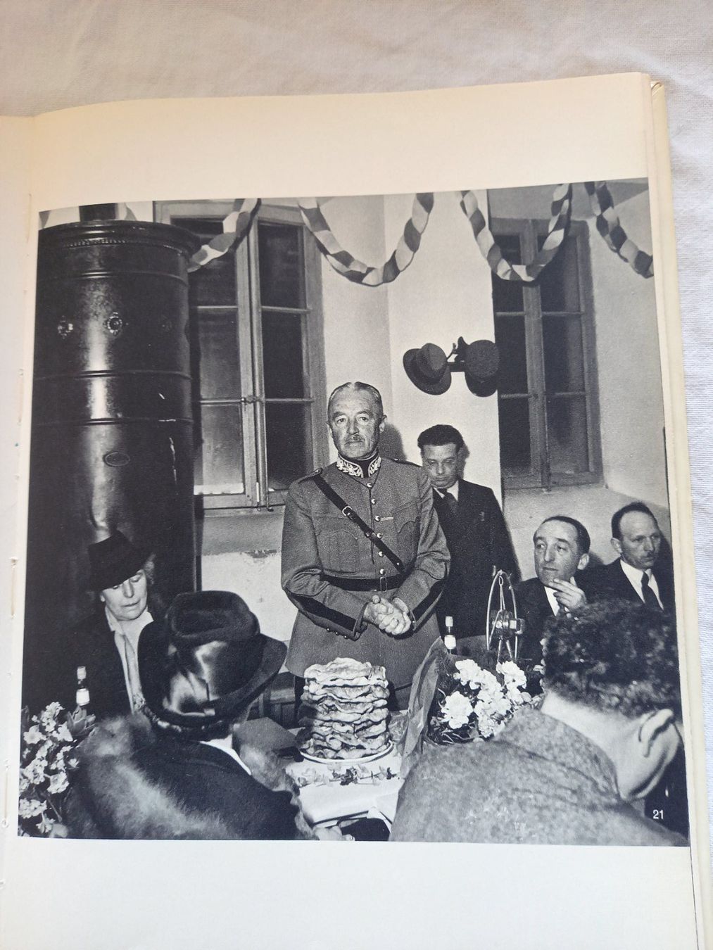 Bücher: Hommage au Général Guisan, 1960 – Gebraucht aus Rossens FR von Souris1 6