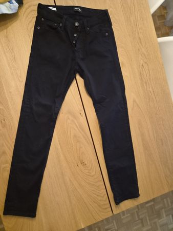Herren Jeans Jack & Jones schwarz Grösse 29/30 neuwertig