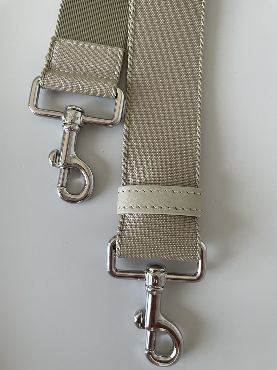Dior Altro in  Abbigliamento & Accessori: Dior Schulterriemen  – Nuovo (secondo la descrizione) da Lengwil venduto da isa_7wyt 4