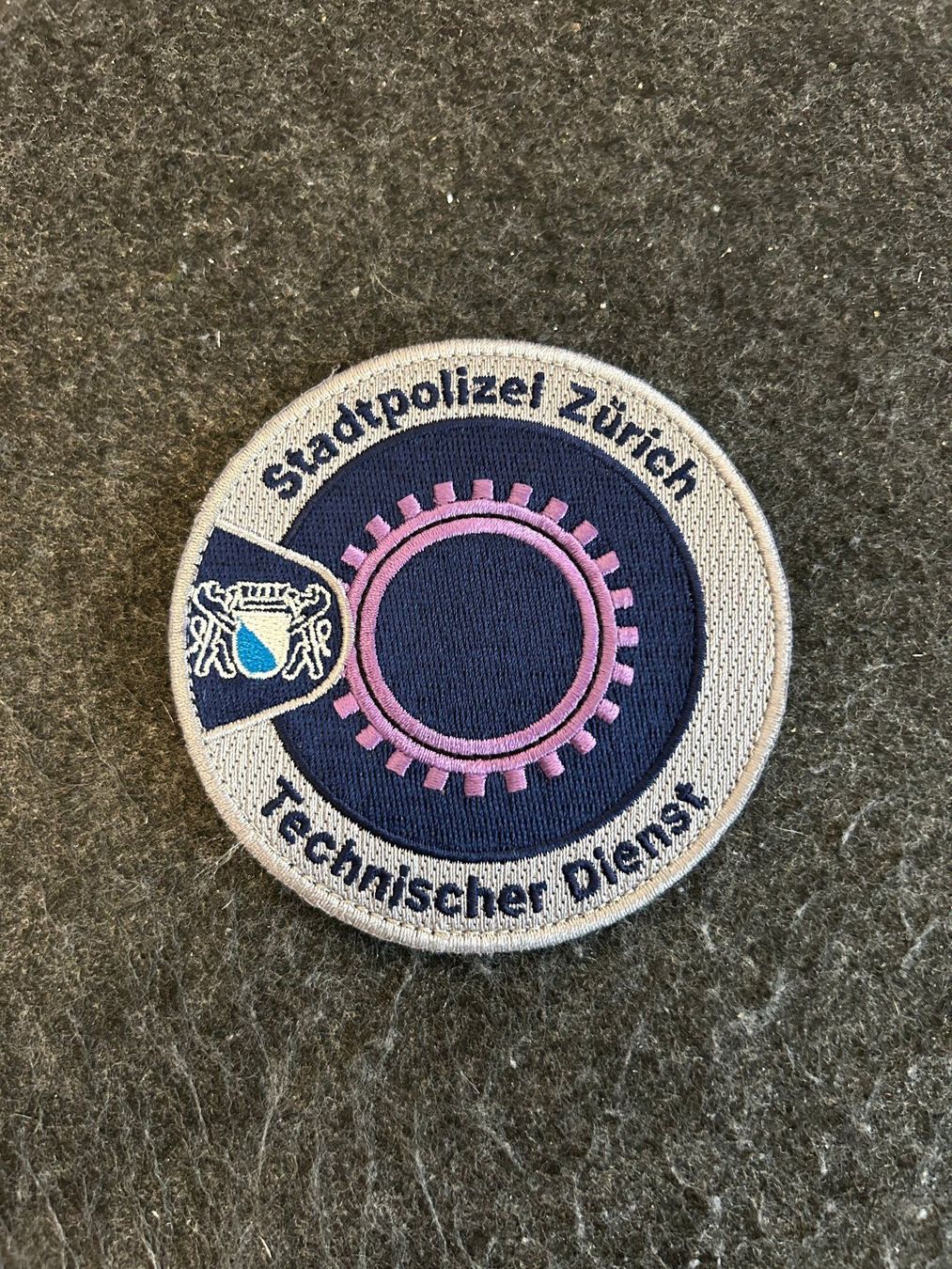 Plaketten & Abzeichen: Badge Stapo Zürich Technischer Dienst – Gebraucht aus Berikon von DGC-1995