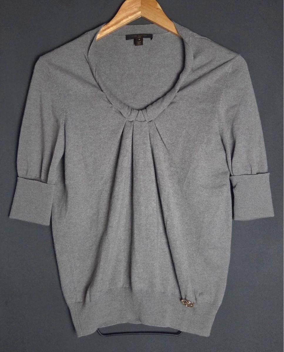 Louis Vuitton Camicette: Louis Vuitton Cashmere Grey Blouse – Usato da St.Josefen venduto da lop_lh8d