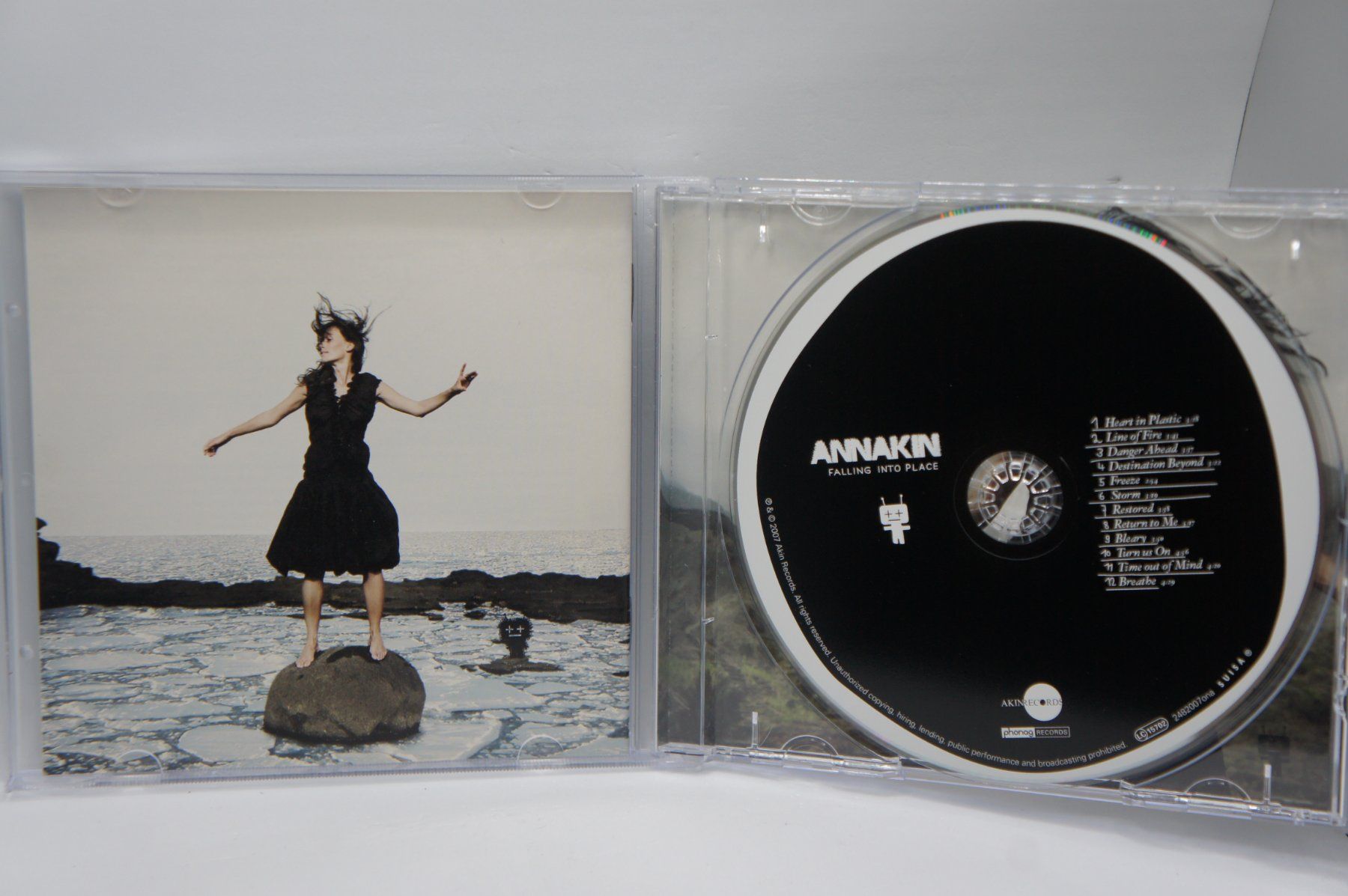 CDs: CD Annakin ‎– Falling Into Place – Gebraucht aus Ernetschwil von luisvonerni 2