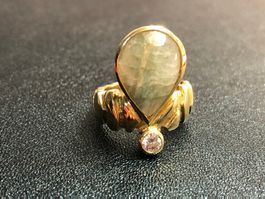 Damenring mit tropfenförmigem Edelstein und Diamant, Au 750