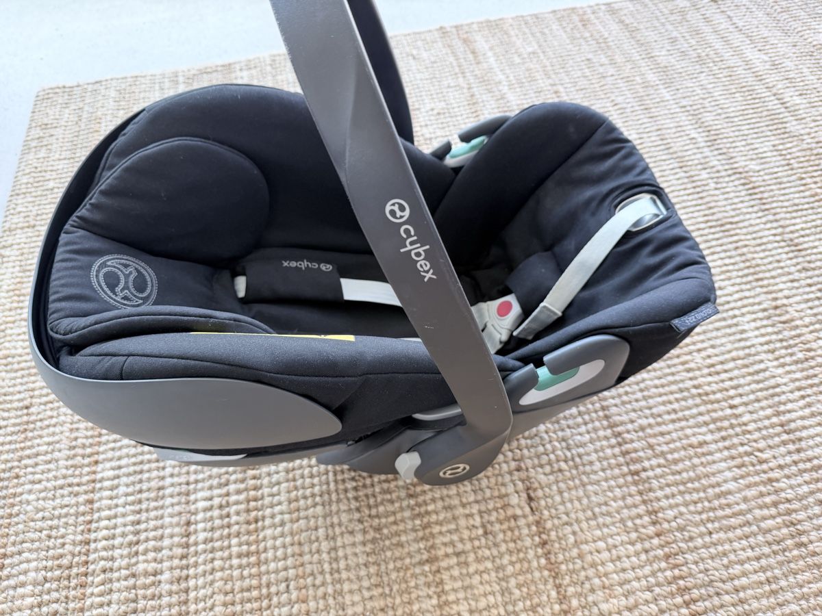 Cybex Seggiolini per auto: Cybex Cloud Z2 i-Size PLUS Babyschale (Deep Black) – Usato da Dübendorf venduto da wave1art 1