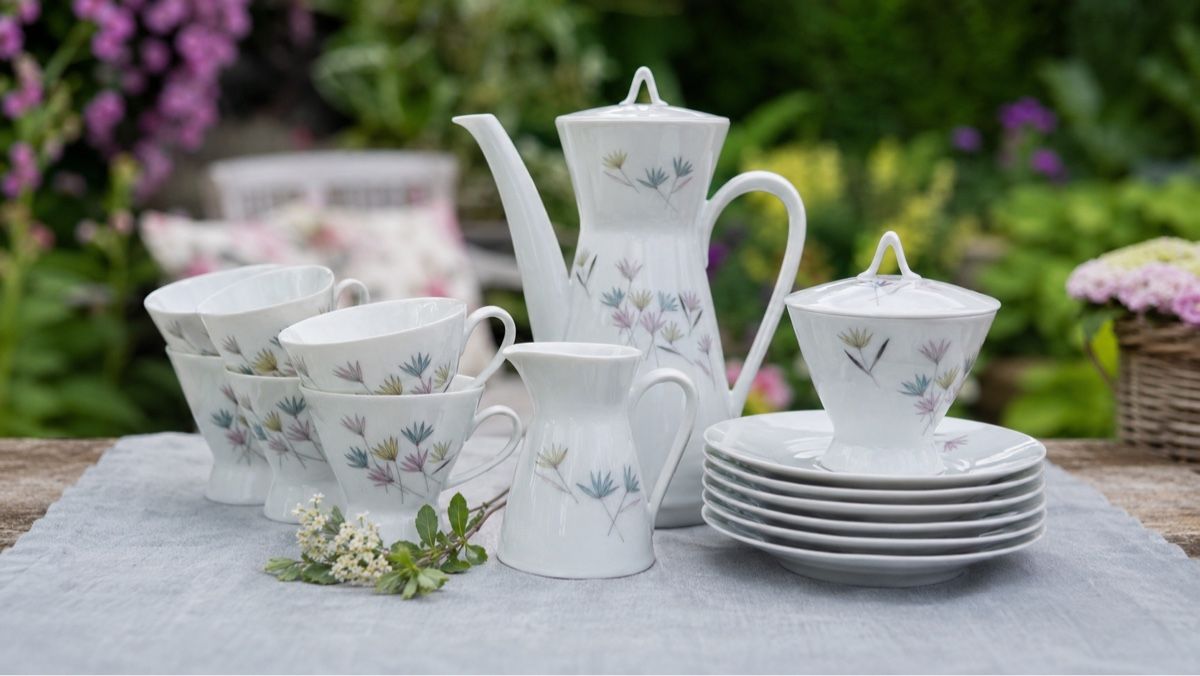 Rosenthal Set di piatti: Rosenthal "Form 2000 Blütenspiel" Kaffeeservice, 15-teilig  – Usato da Kreuzlingen venduto da ire_9kl2