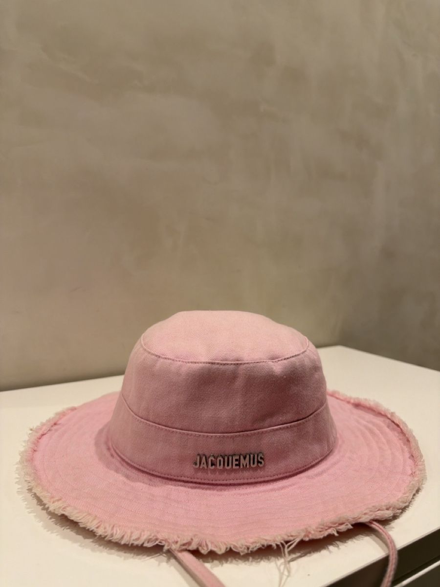 Jacquemus Copricapi, berretti & cappellini: Bob jacquemus – Nuovo e nell'imballaggio originale da Genève venduto da ede_zm7r