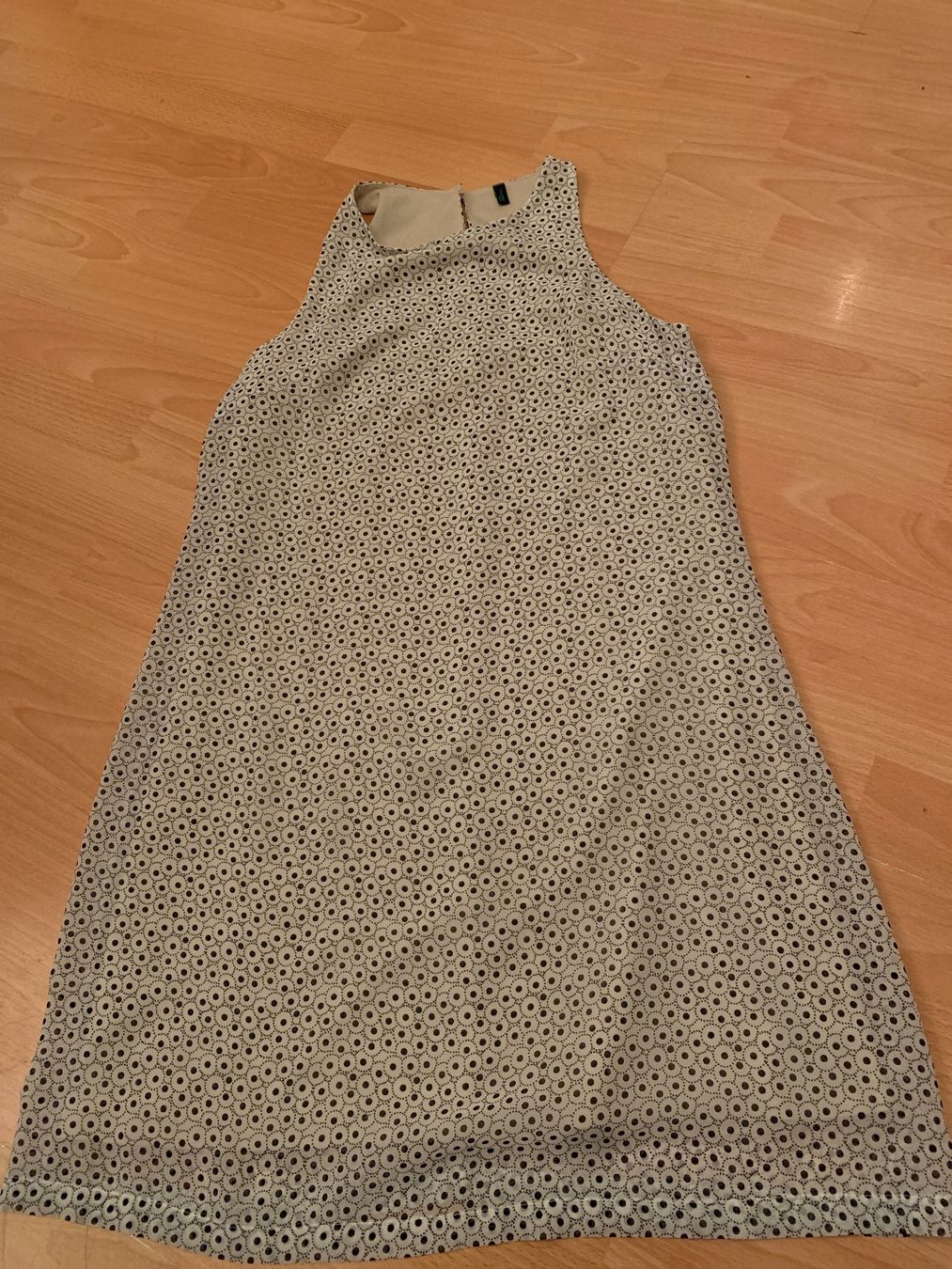 Benetton Vestiti: Jolie robe Benetton taille M ou 38-40 – Usato da MEYRIN venduto da Gwendo10
