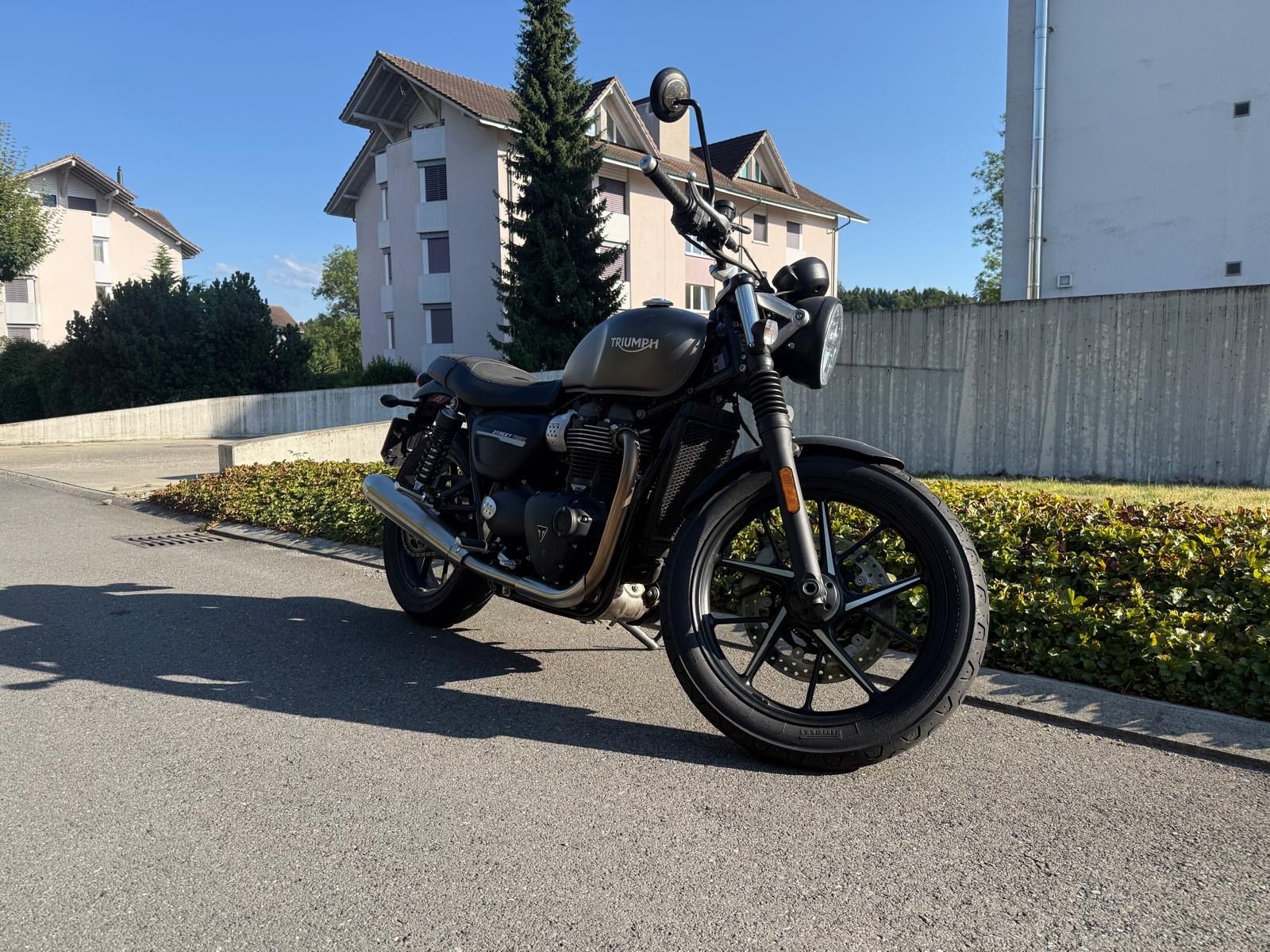 Triumph Sonstige: Triumph Street Twin 900 – Neu (gemäss Beschreibung) aus Rickenbach LU von user0109 2