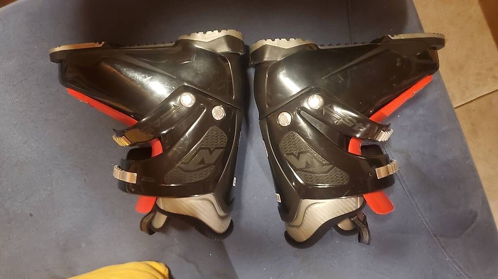 Scarpe da uomo: Chaussures de ski 21.5 Nordica – Usato da La Sagne NE venduto da Crebou 2