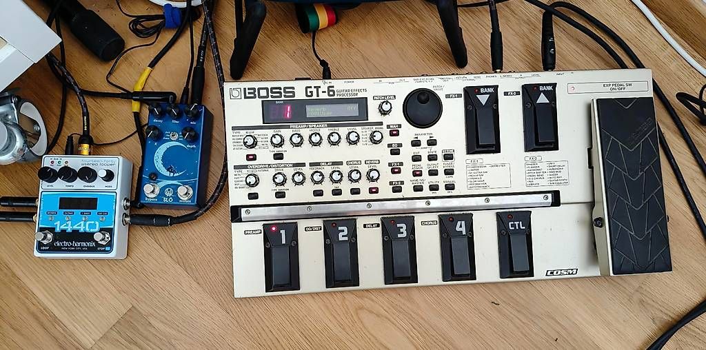 Musikinstrumente: DAWless Bundle mit KRK V6  Synths, FX, Mixer, Gitarre – Gebraucht aus Kriens von SA_120 1