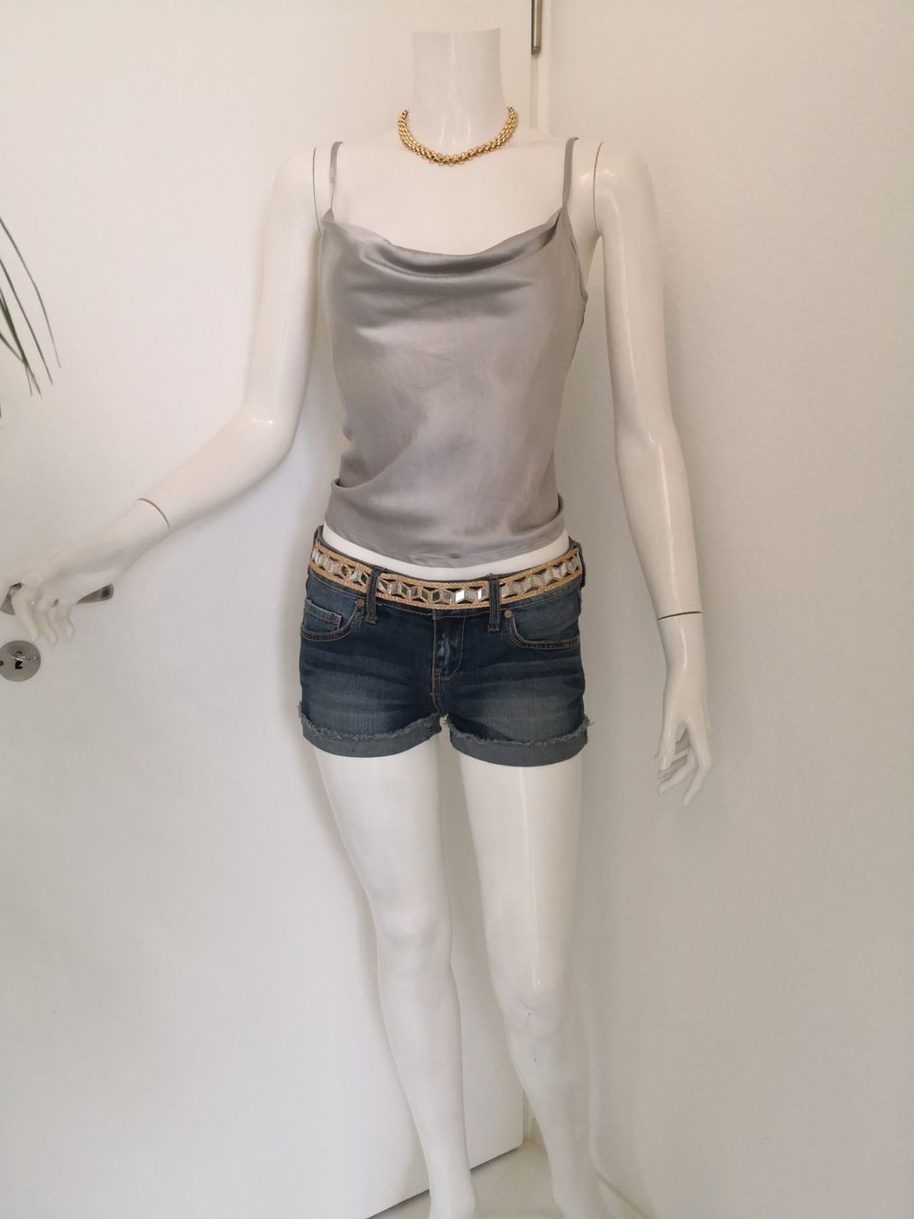 Mango Top: 🤩MANGO TOP SATIN SILBER – Usato da Olten venduto da Naja-Twins-Twins 5