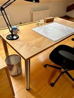 Schreibtisch