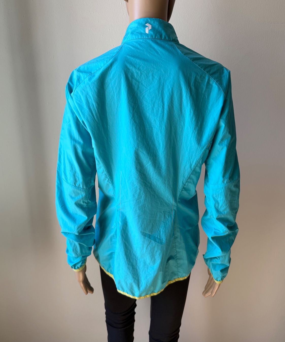 Peak Performance Vestes: PEAK PERFORMANCE Jacke 🩵 – D'occasion à Zürich par ClosetQueen 4