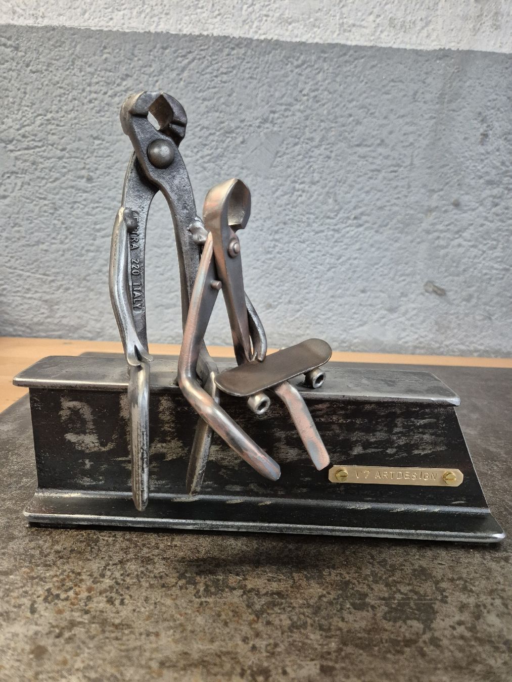 Statuette: Statuette artisanale V7ARTDESIGN – Usato da Le Locle venduto da CHEGUA 3