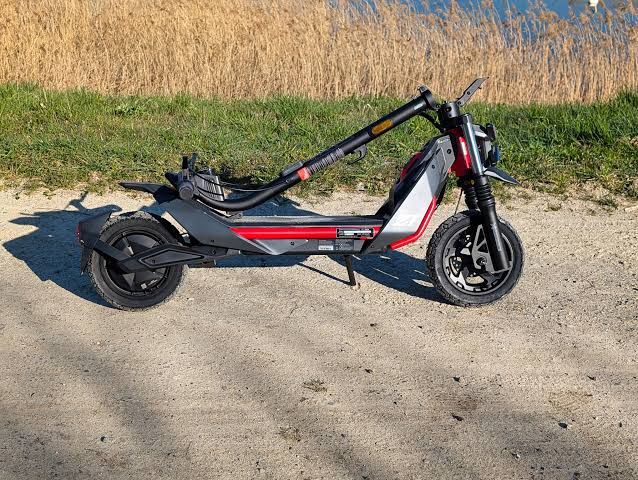 Elektromobile: grand taille  – Gebraucht aus Aarau von kav_757c