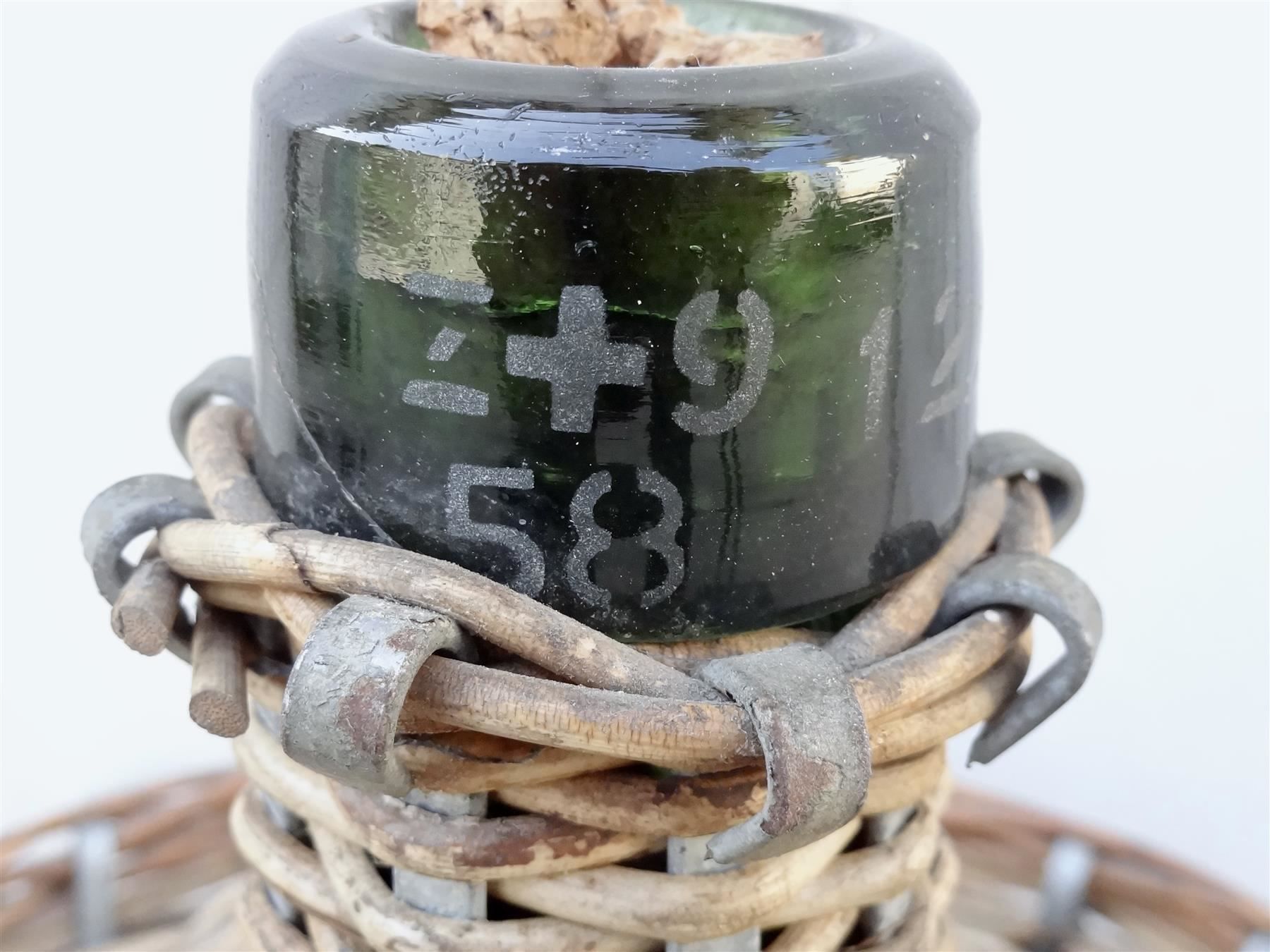 Bottiglie: alte Korbflasche geeicht 12 Liter 1958 – Usato da Kerzers venduto da Flaschenposten 4